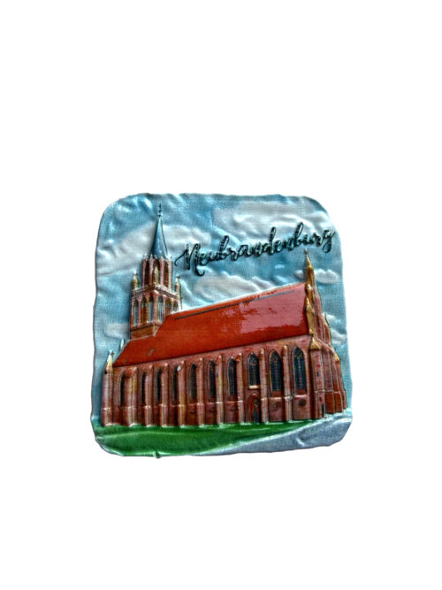 Magnet Neubrandenburg Konzertkirche – Relief Souvenir 6,5 × 6,5 cm